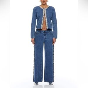 Came To Play Rhinestone Denim Jeans SET -
Vintage Wash